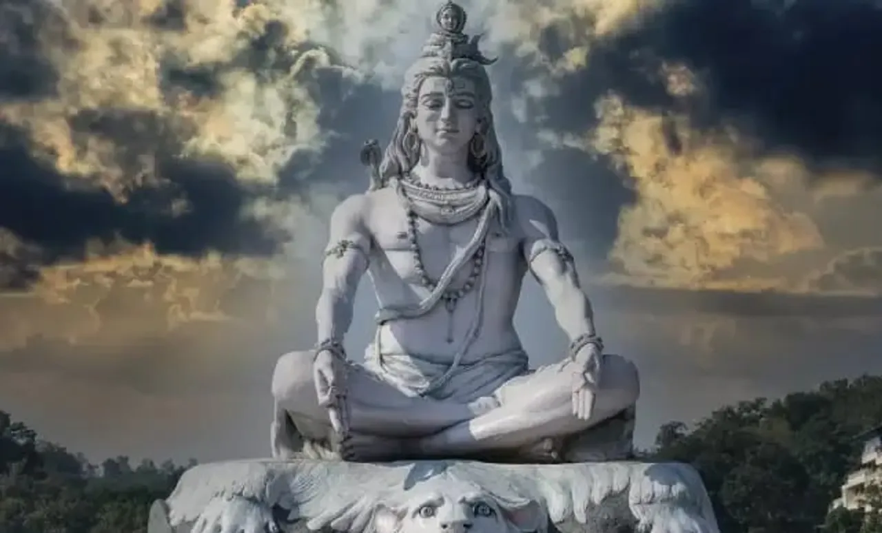 On Sawan Shivratri, Devotees Flock To Temples To Offer Prayers